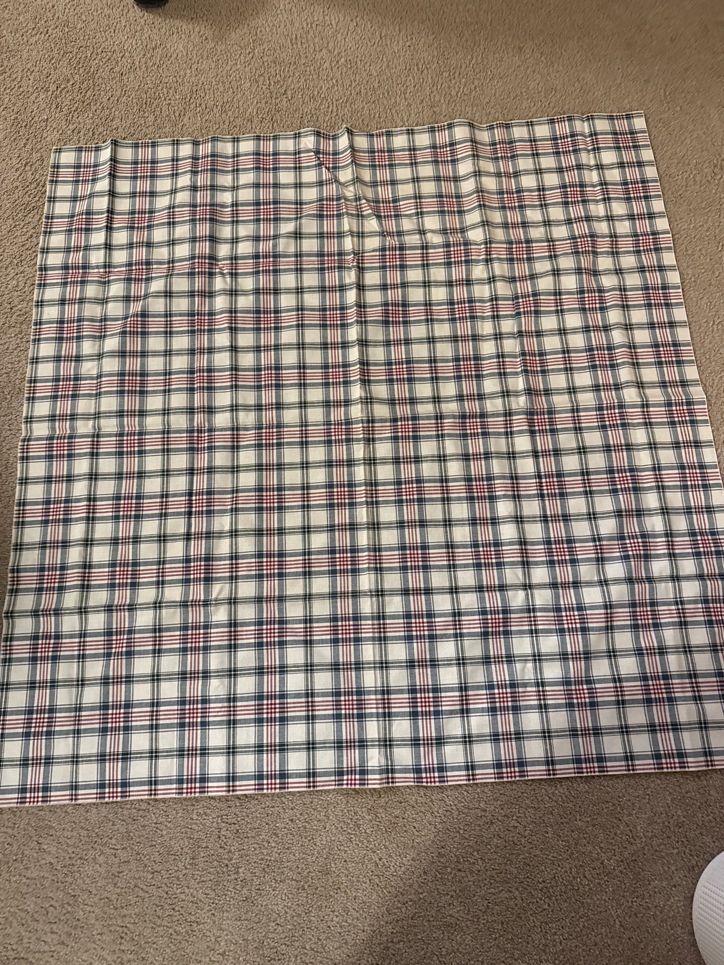 Longaberger 45” square tablecloth/fabric in market day plaid