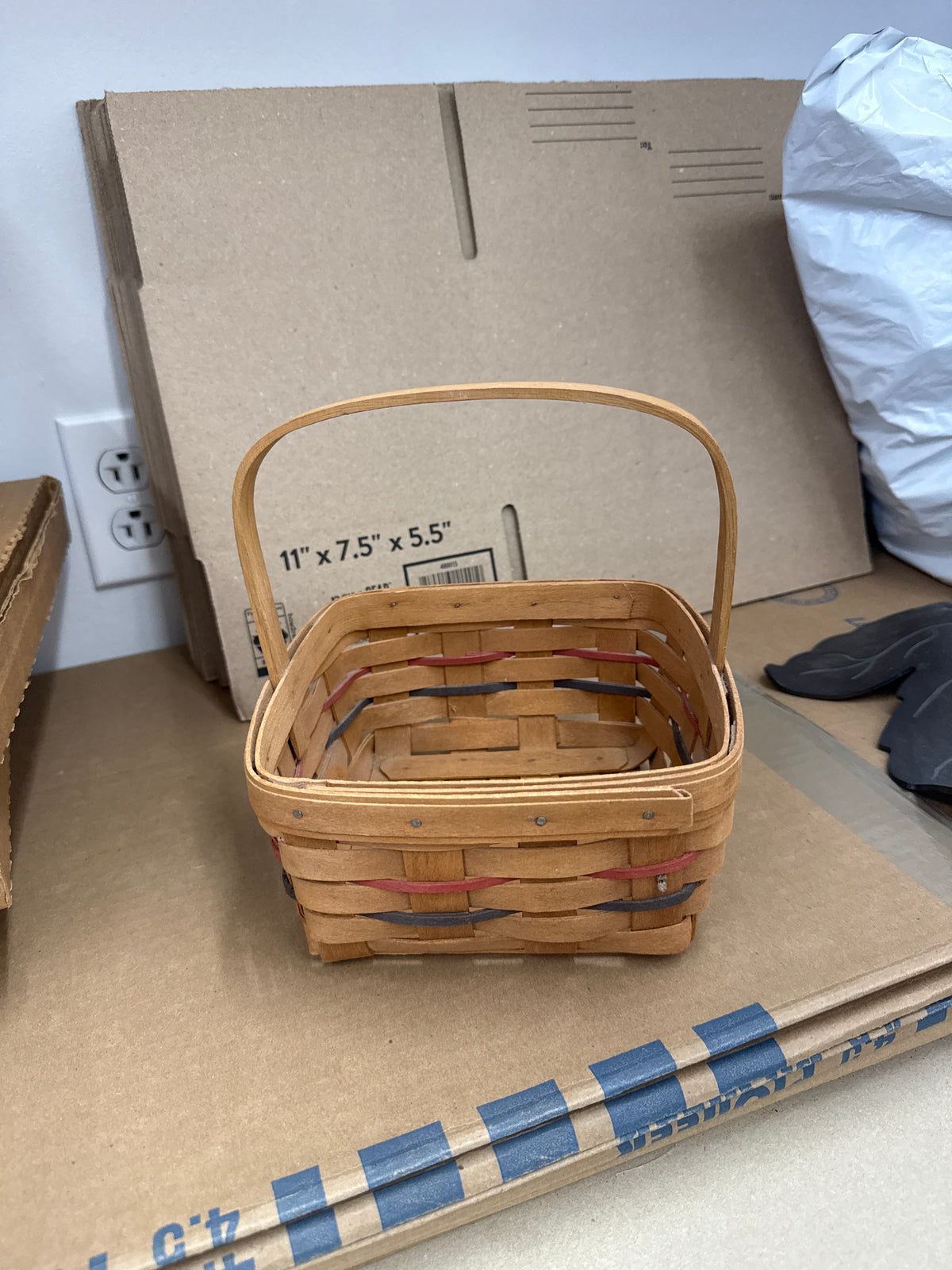 Longaberger medium berry basket