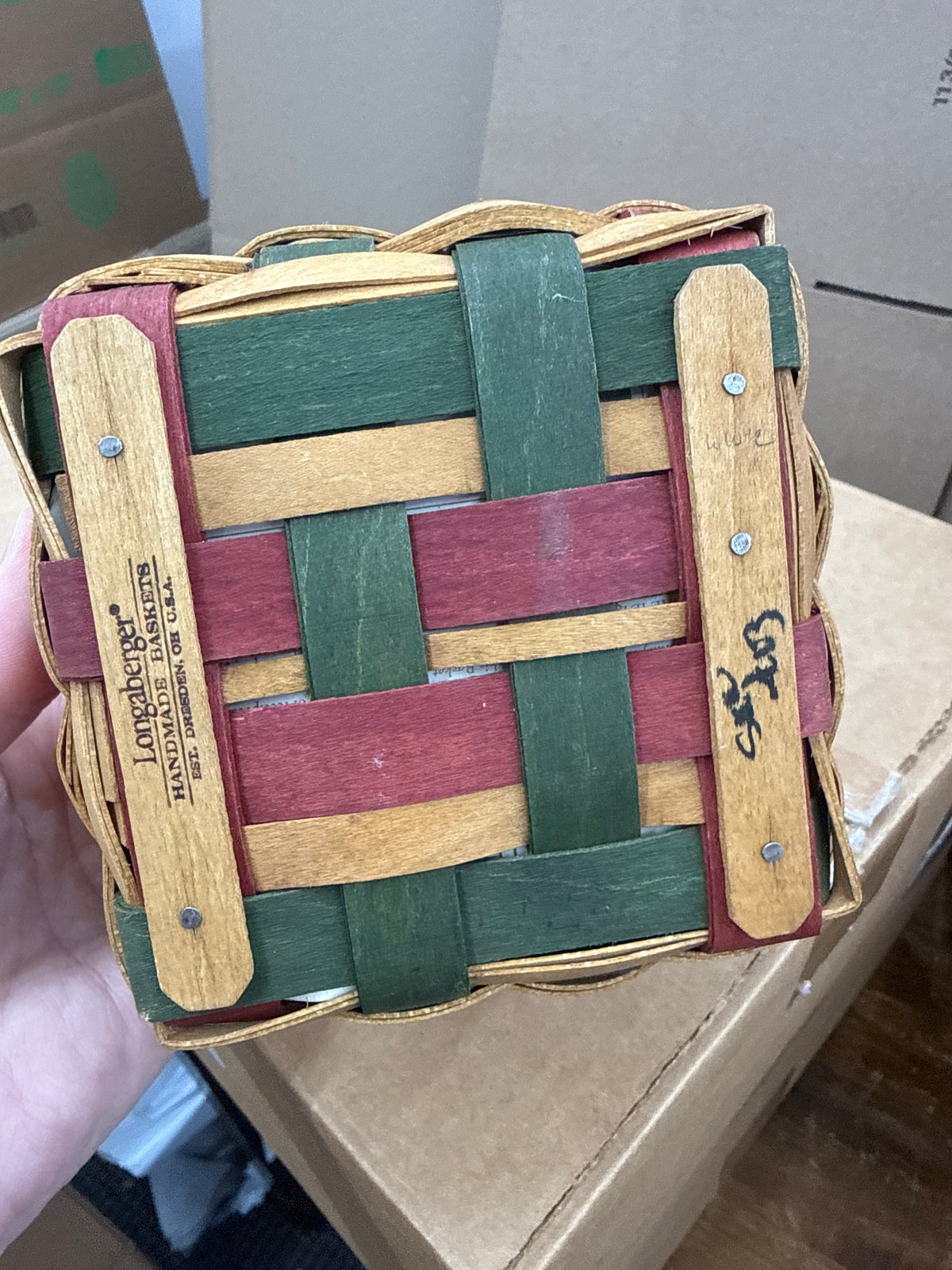 Longaberger holiday helper basket with liner, protector, and note pad