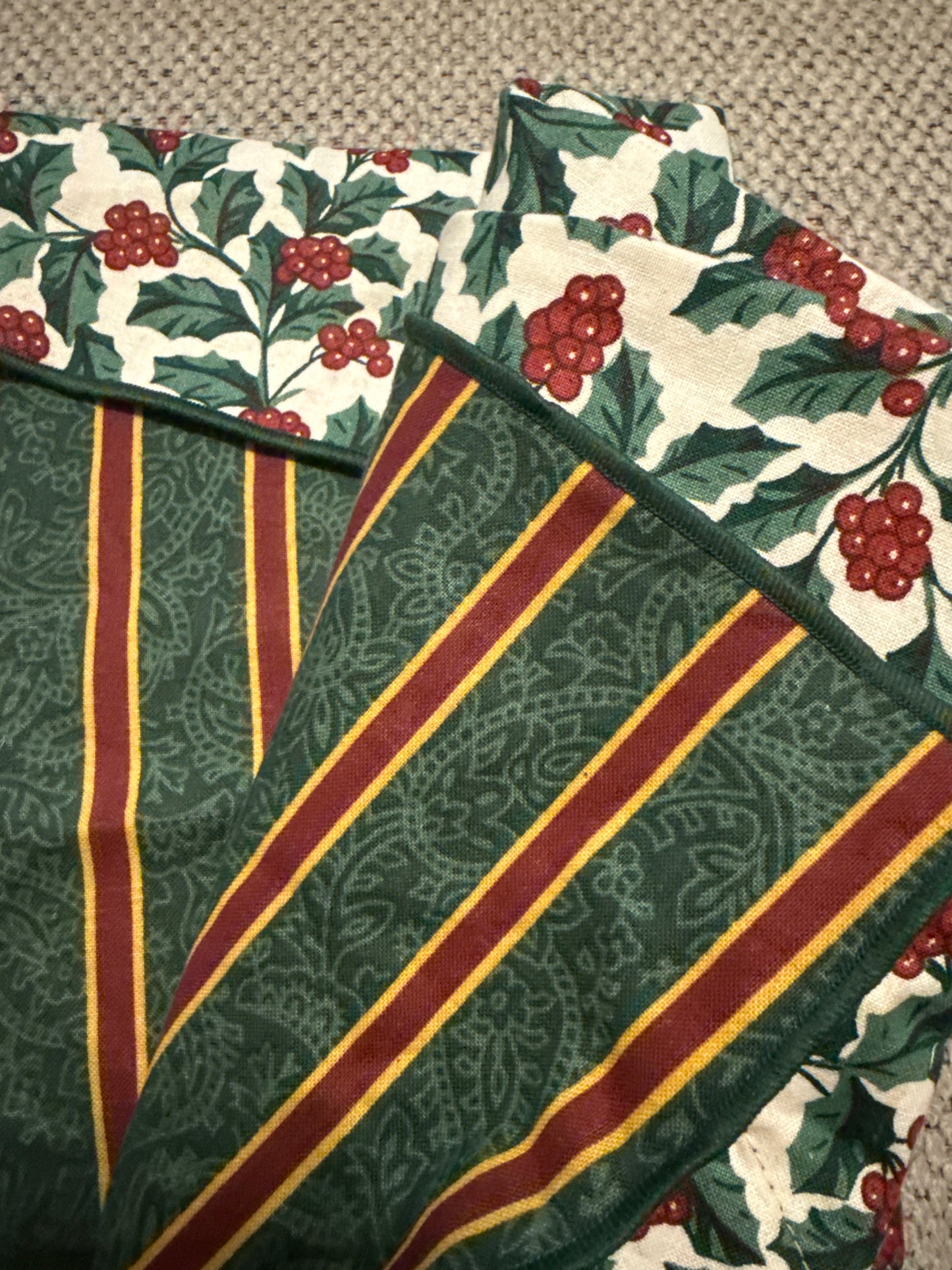 Longaberger Bread Brick Cover in imperial stripe/ Traditional Holly