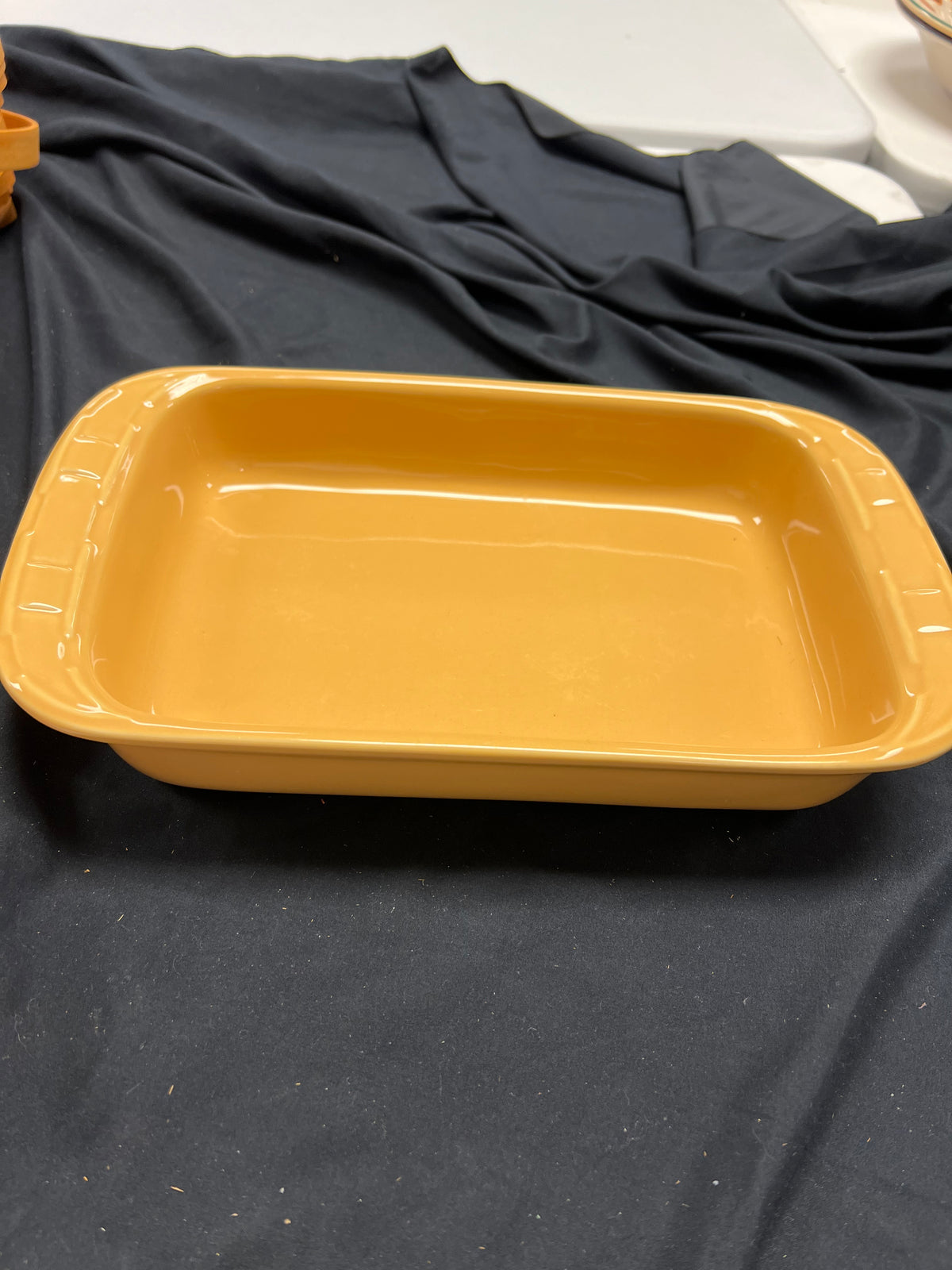 Longaberger 11x7 baking dish in butternut