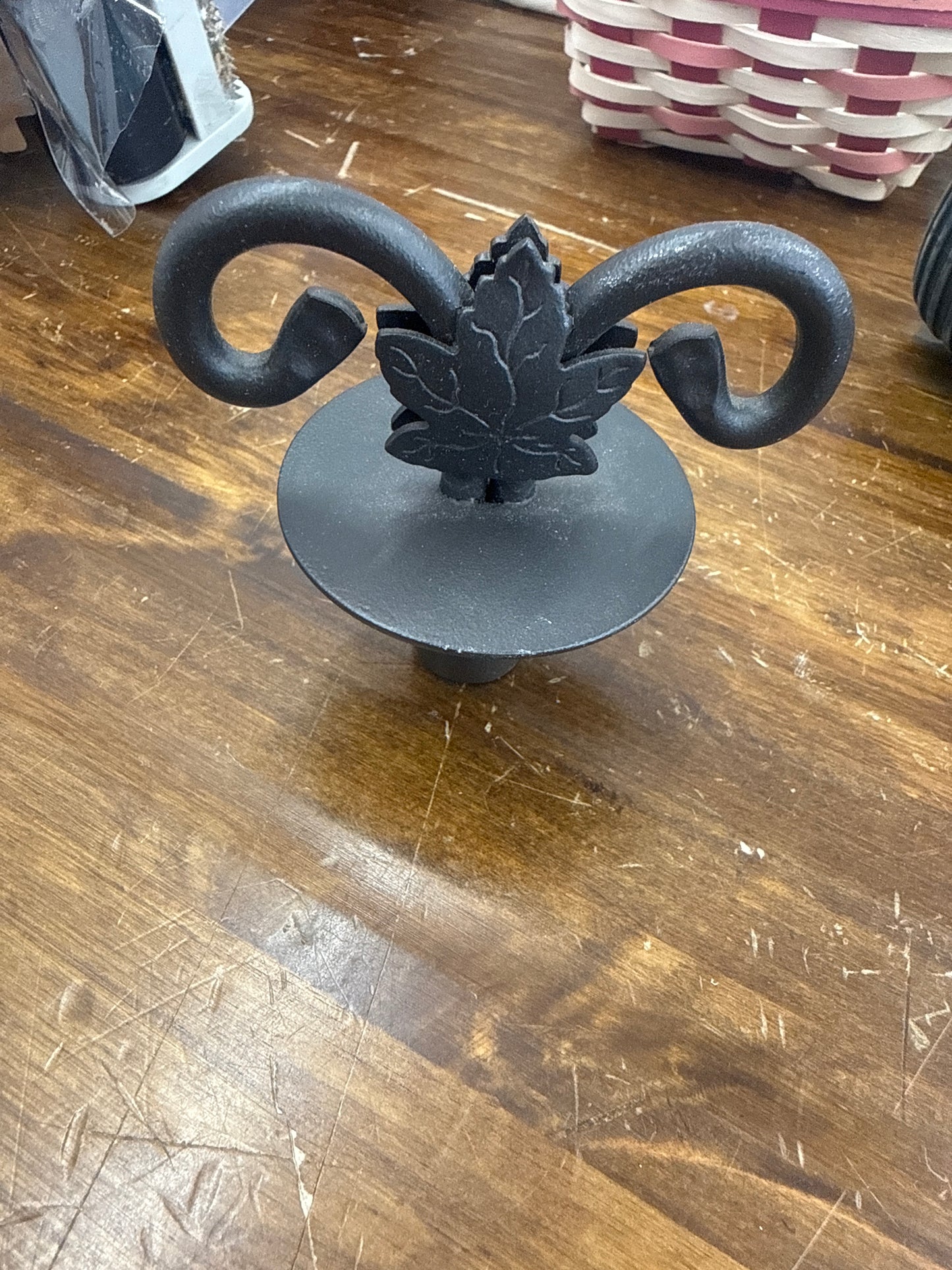 Longaberger topper to paper towel holder