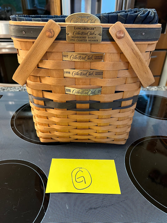 Longaberger 1996 charter member basket with liner