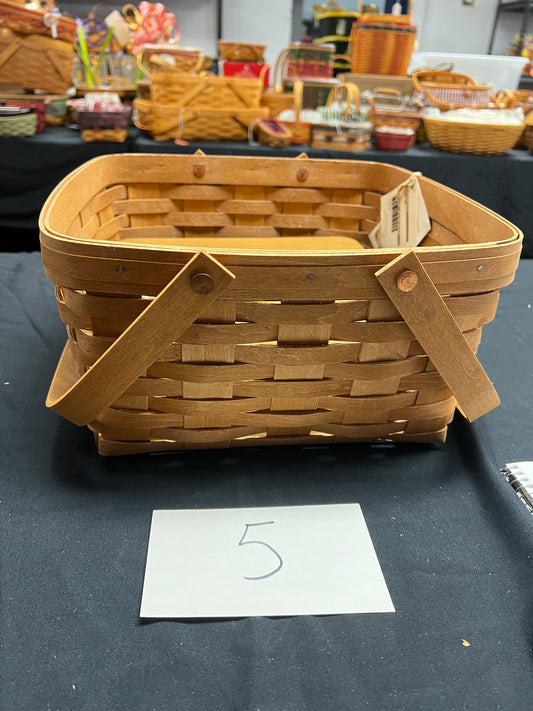 Longaberger cake basket with riser