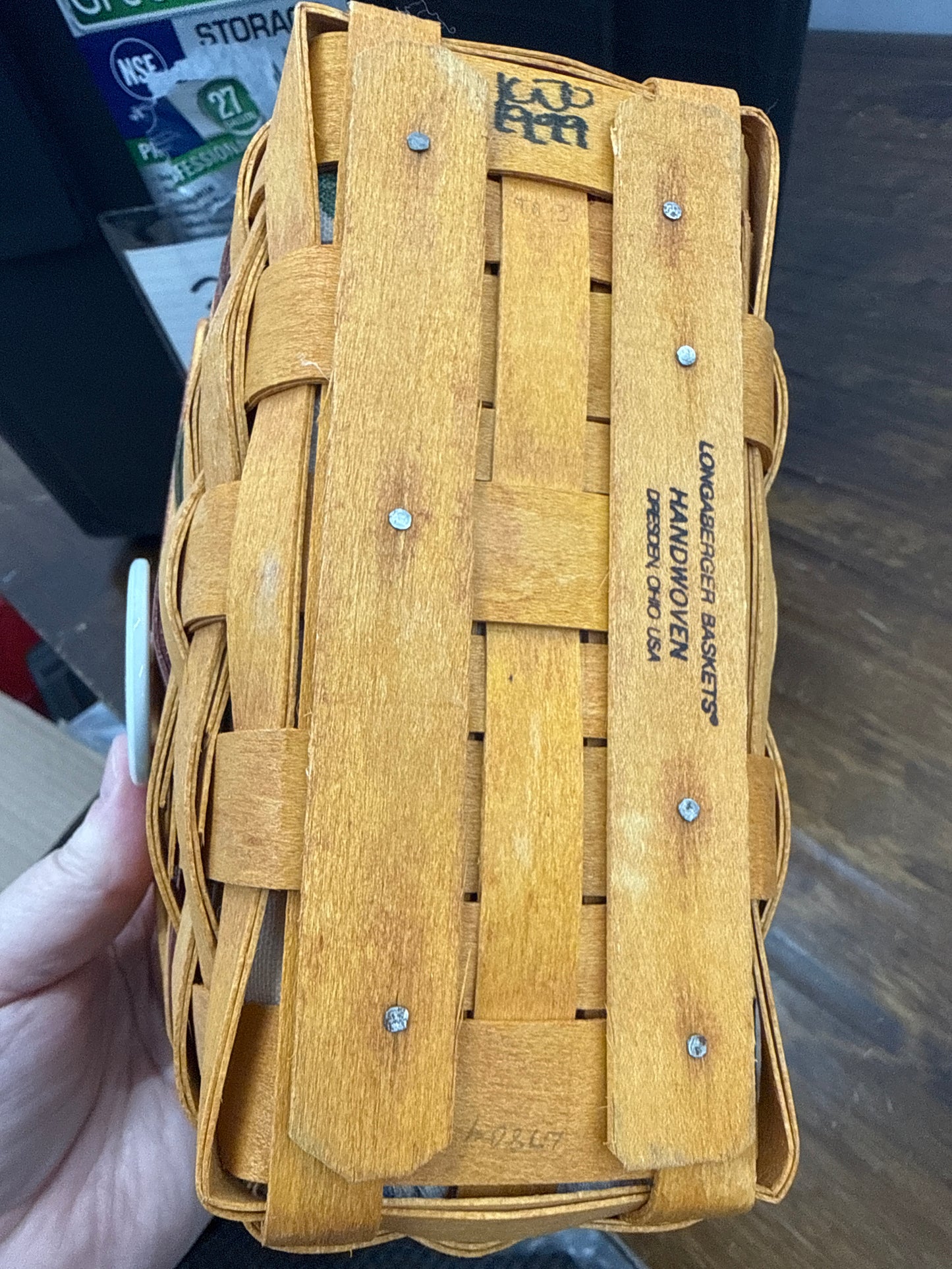 Longaberger 1999 bee basket with liner, protector, and tie on