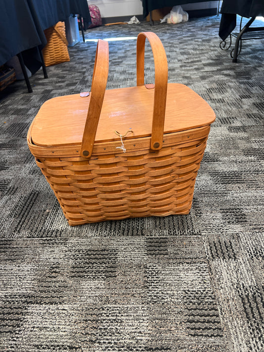 Longaberger Large Picnic Basket with attached Lid, riser & liner