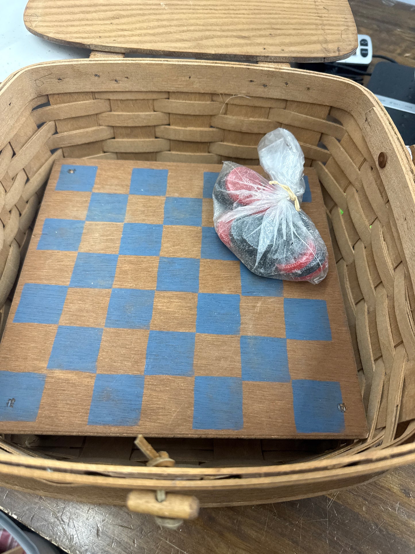 Longaberger picnic basket with riser and checkers
