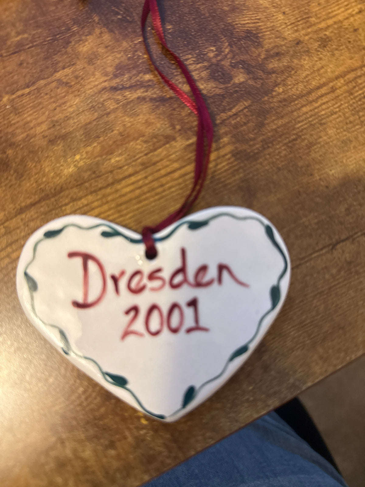 Dresden 2001 heart tie on
