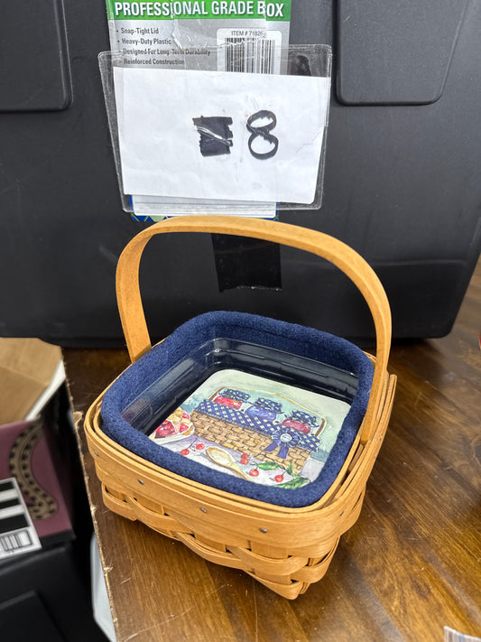 Terragon basket with coasters, liner, and protector