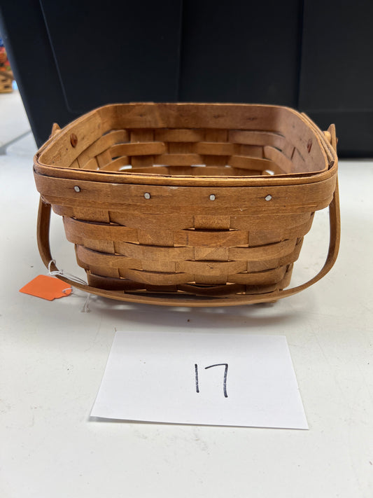 Longaberger large berry basket