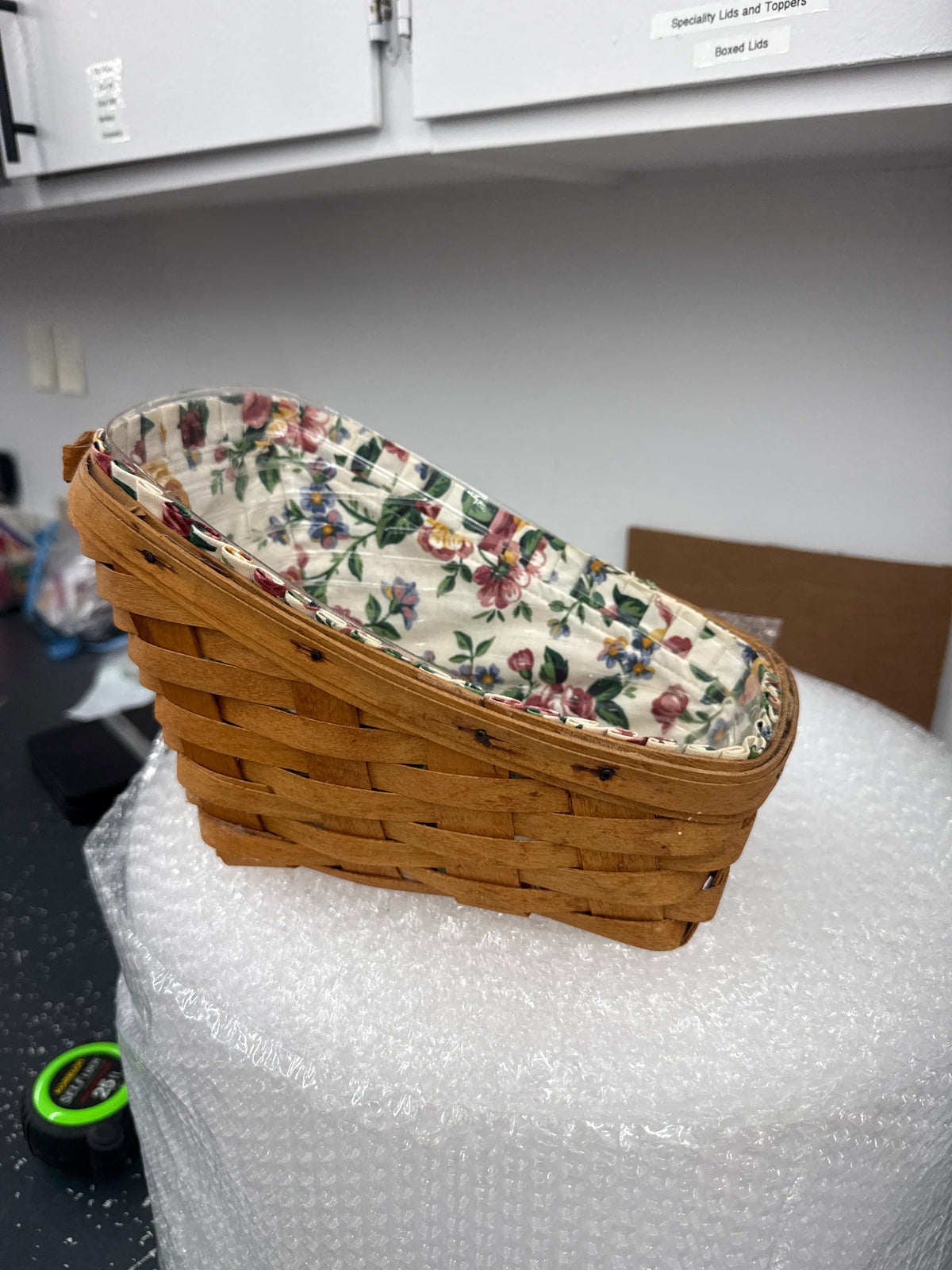 Longaberger small vegetable basket with liner and protector