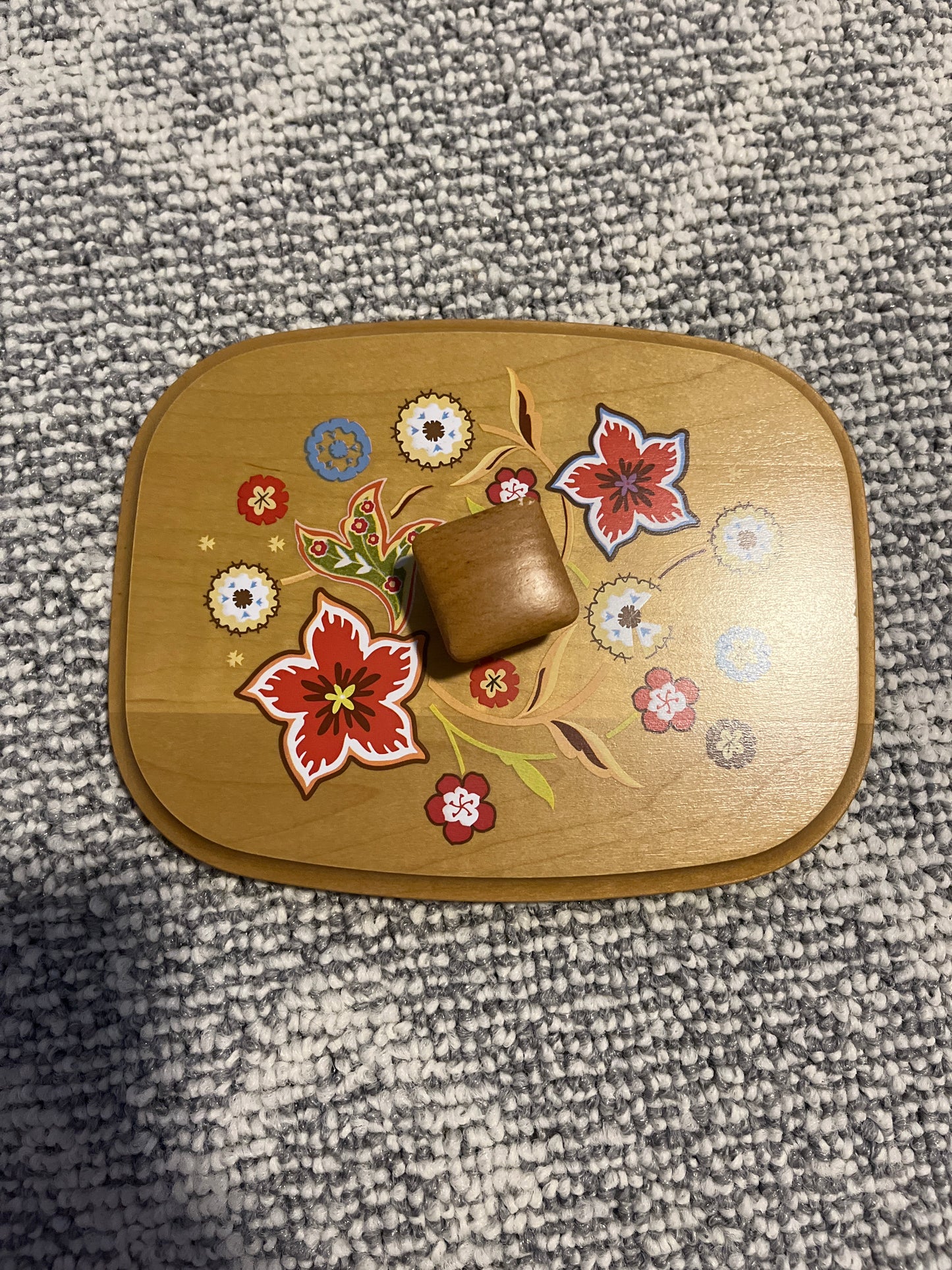 Longaberger 2010 Floral Mother’s Day basket lid 7.5”x6”