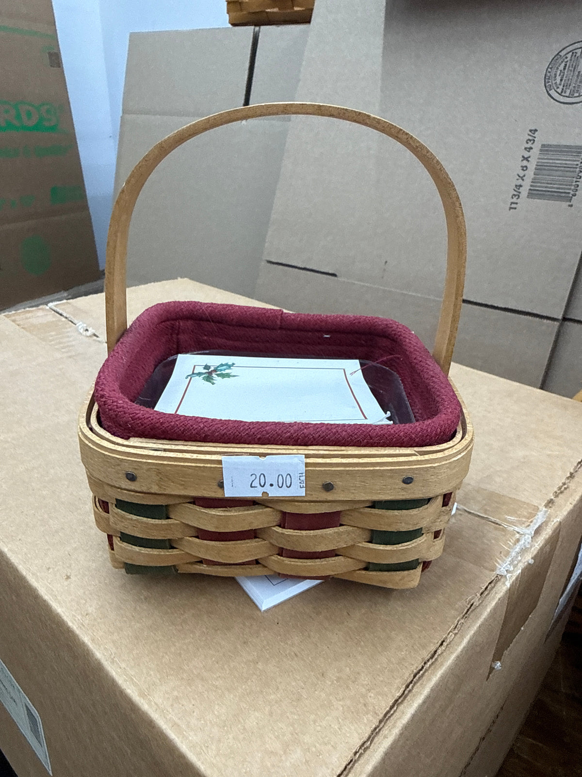 Longaberger holiday helper basket with liner, protector, and note pad