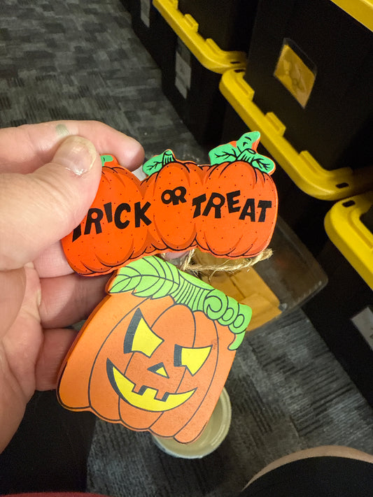 Homestead Halloween tie ons