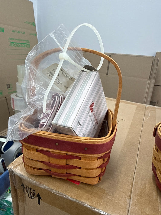 Longaberger sweetheart basket with liner, protector, and tie on