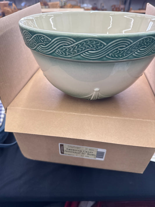 Longaberger American craft 11” bowl in light ivy
