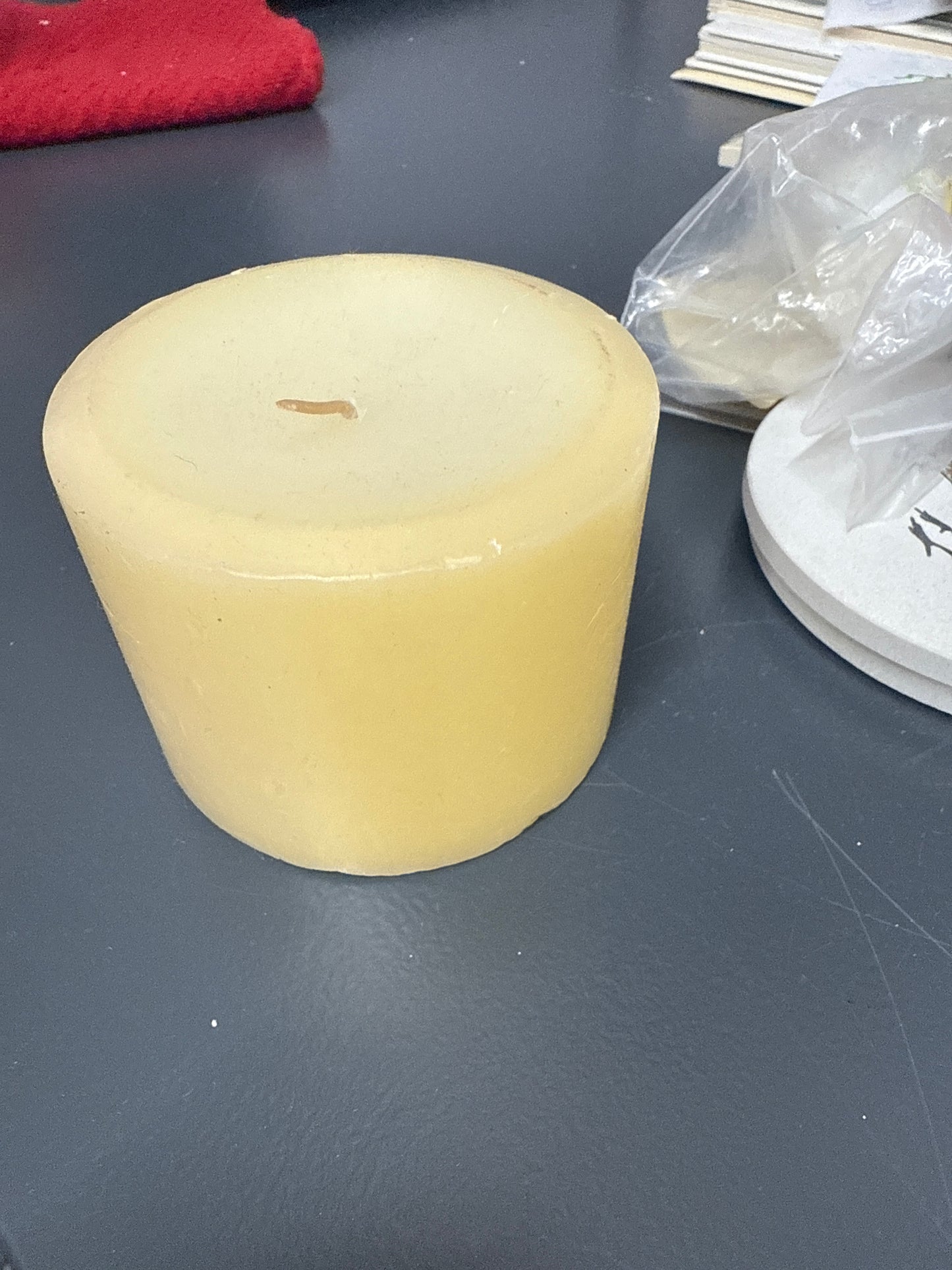 Longaberger pint size pillar candle in vanilla spice