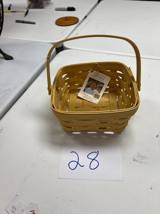 Longaberger small berry basket in butternut