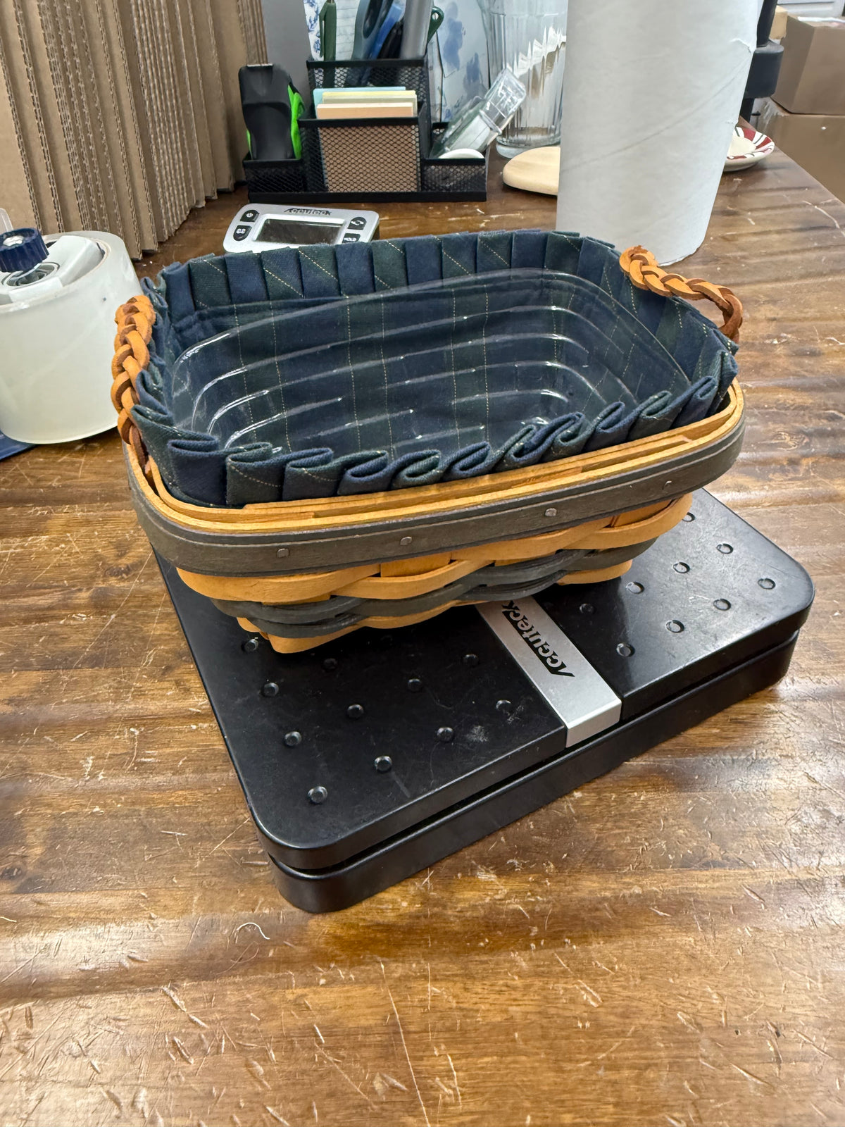 Longaberger 2000 collector’s club renewal basket with liner and protector
