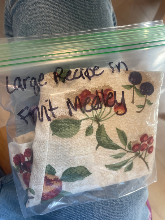 Large recipe in fruit medley