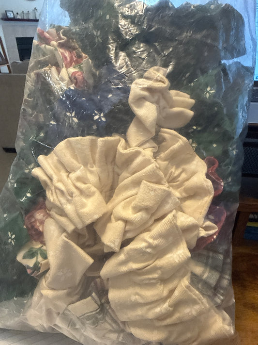 Longaberger bag of garters that need the elastic redone or the material can be used for crafting