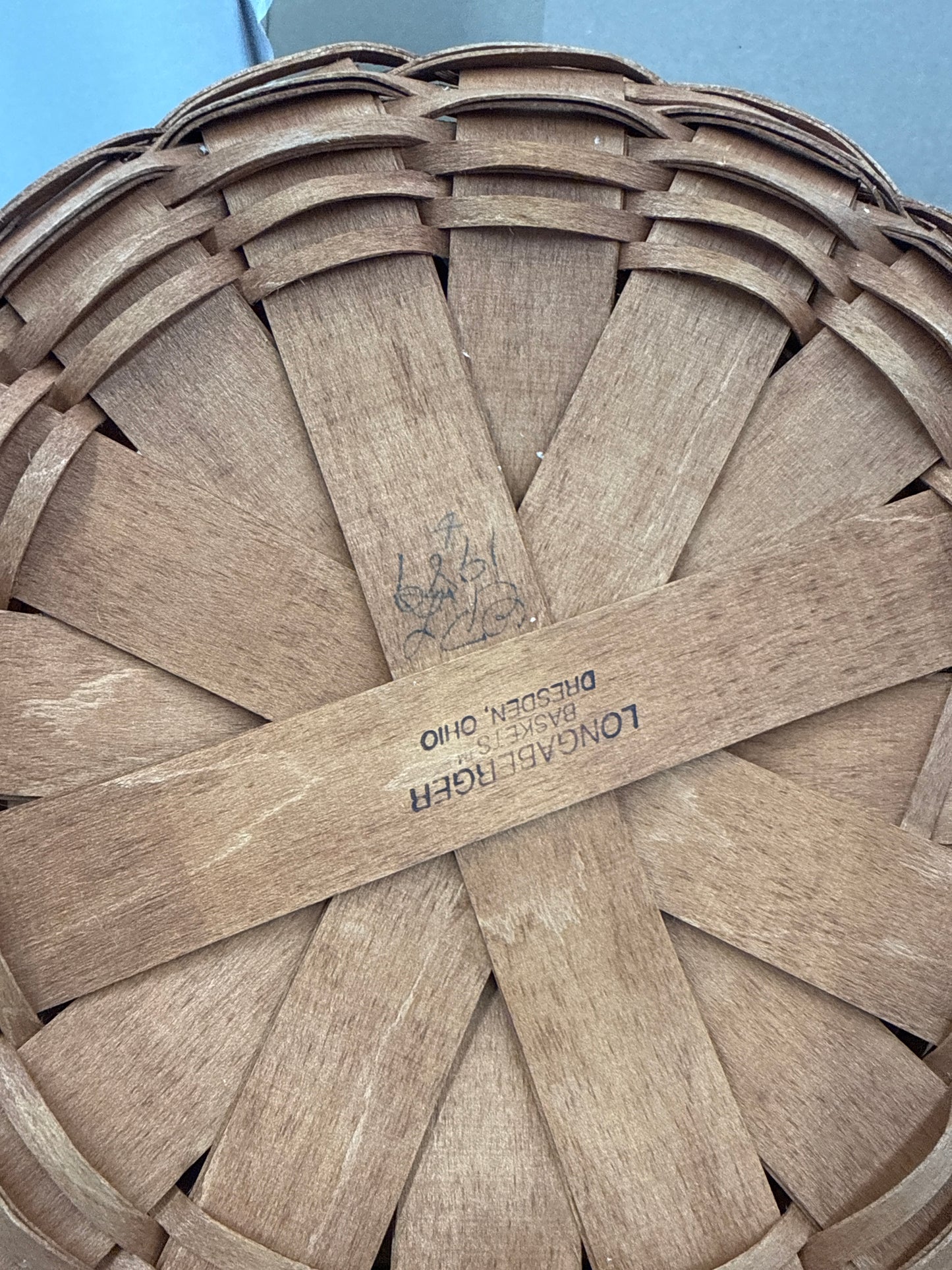 Longaberger vintage daisy basket with divider