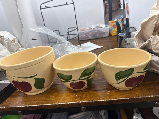 Watts ware set if 3 bowls