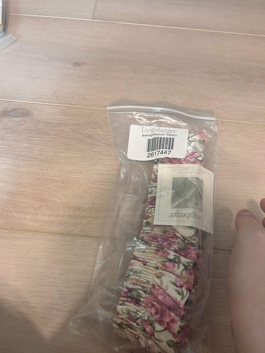 Longaberger Medium Garter in Peony