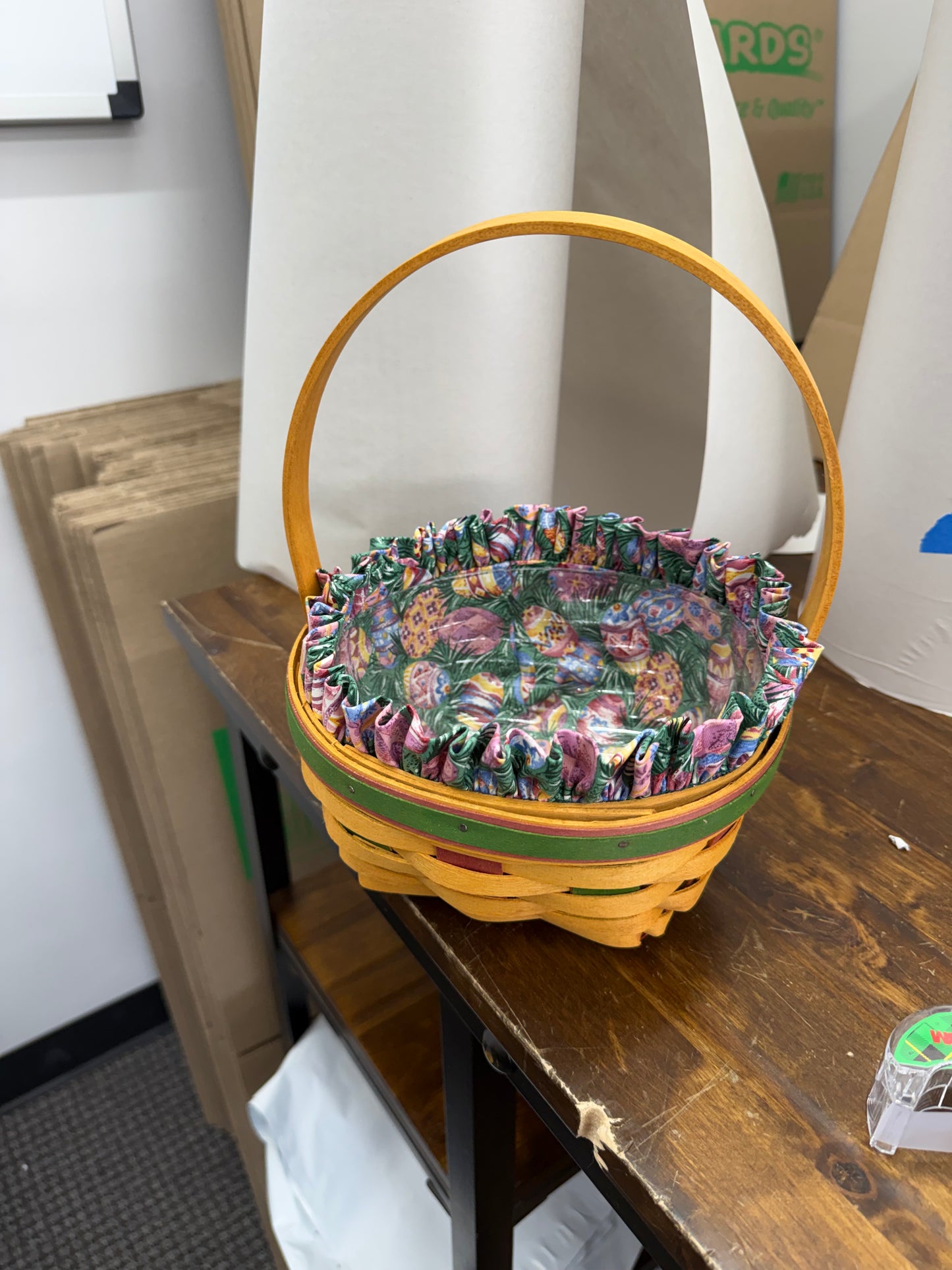 Longaberger 1999 Easter basket with liner and protector