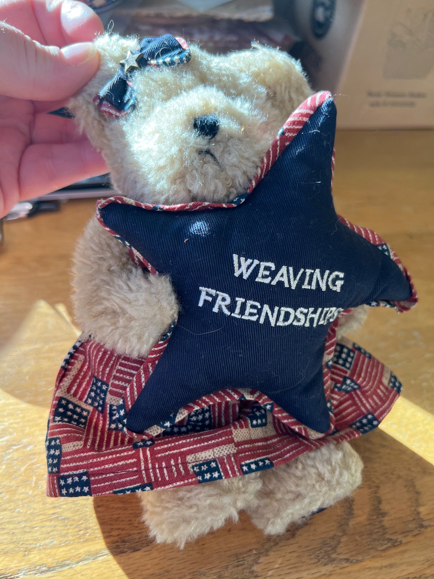 Longaberger Boyd’s bear weaving friendships