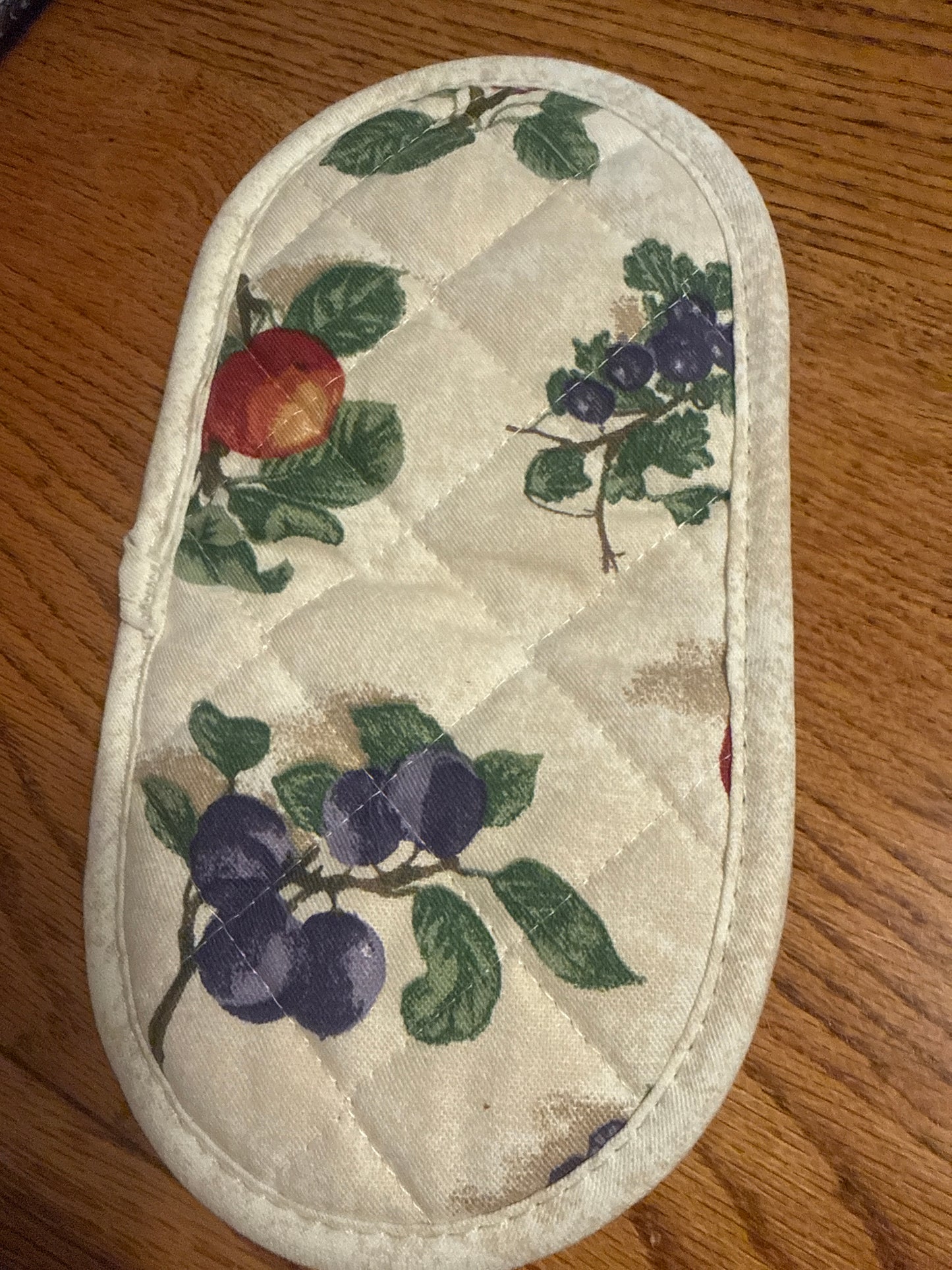 Longaberger pot holder in cherry red plaid / fruit medley