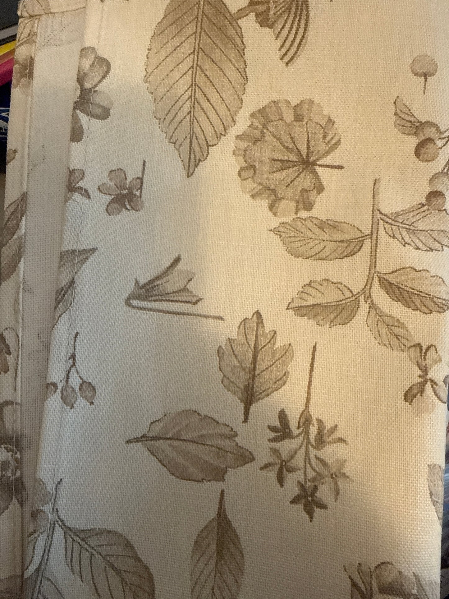 Longaberger set of 2 napkins in natural botanical