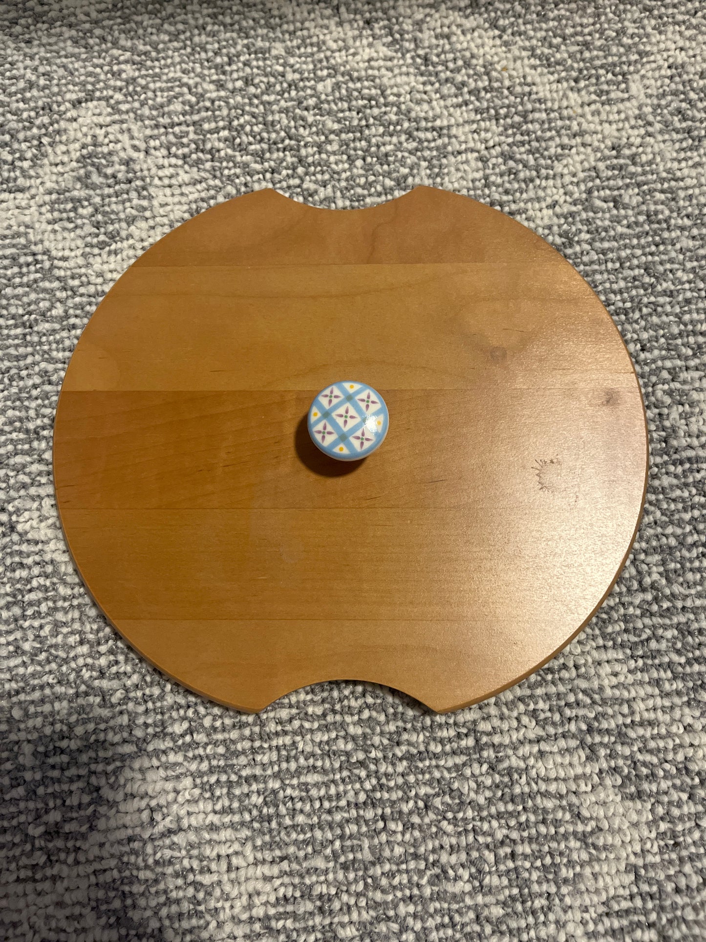 Longaberger 10” lid - ceramic knob