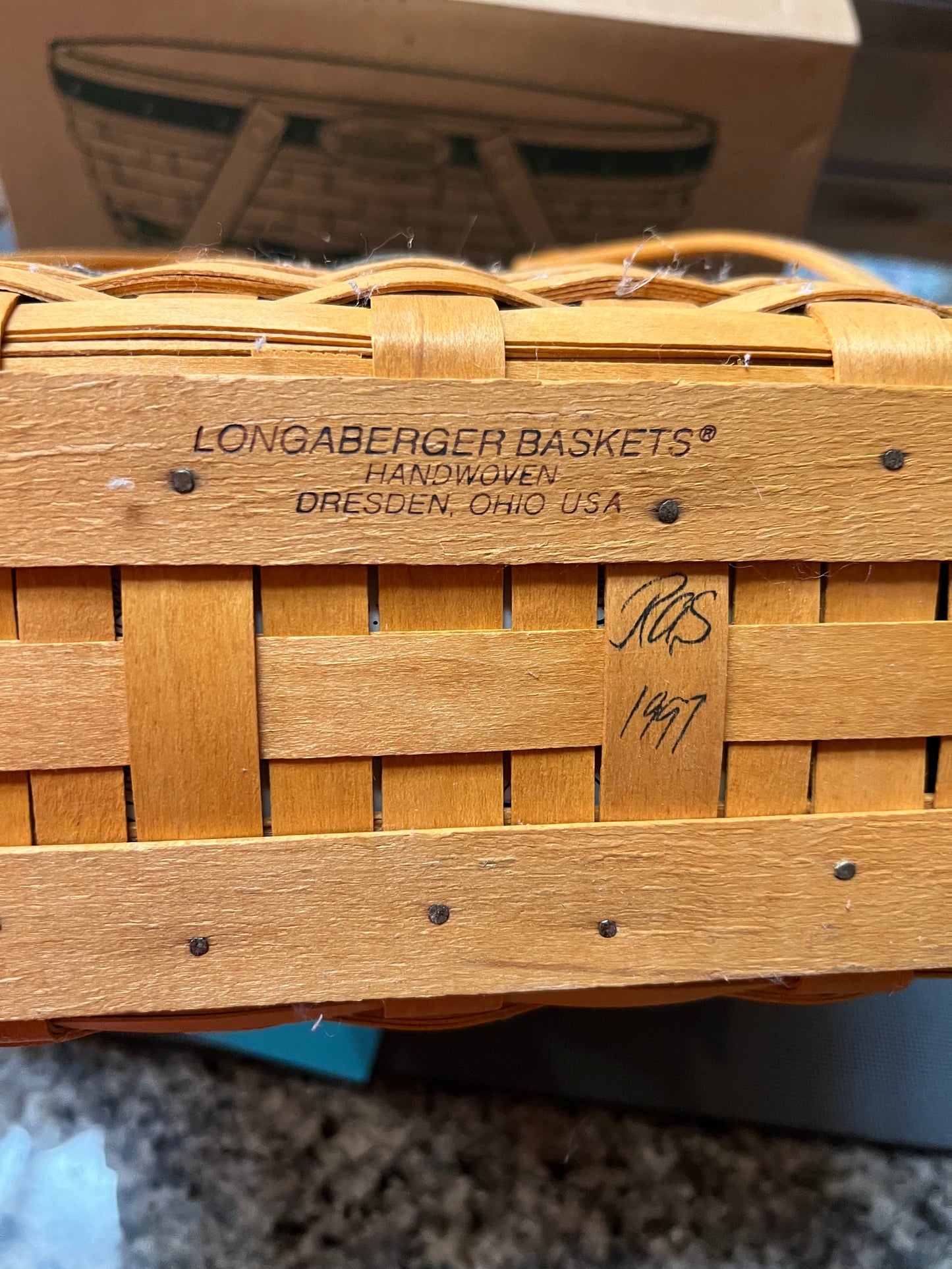 Longaberger Traditions Collection Fellowship Basket 1997 Edition with Liner and Protector