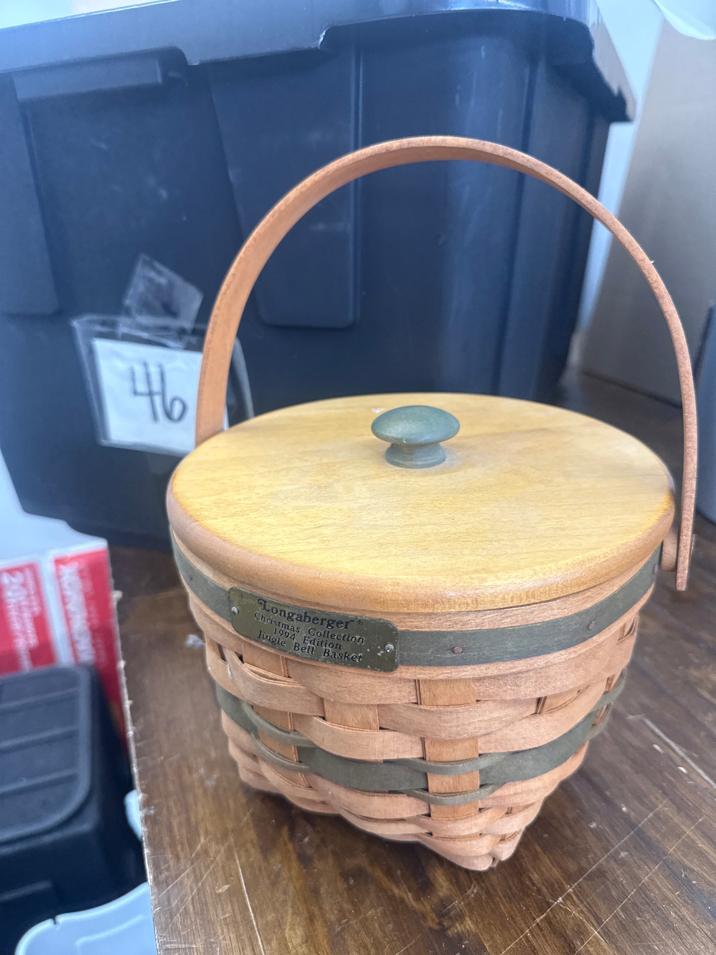 Longaberger jingle bell basket with lid