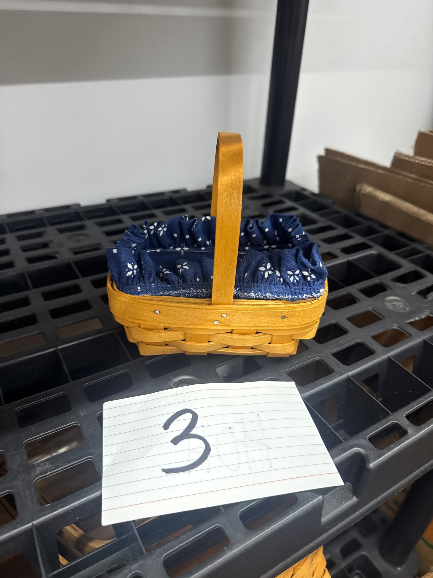Longaberger parsley basket with liner and protector
