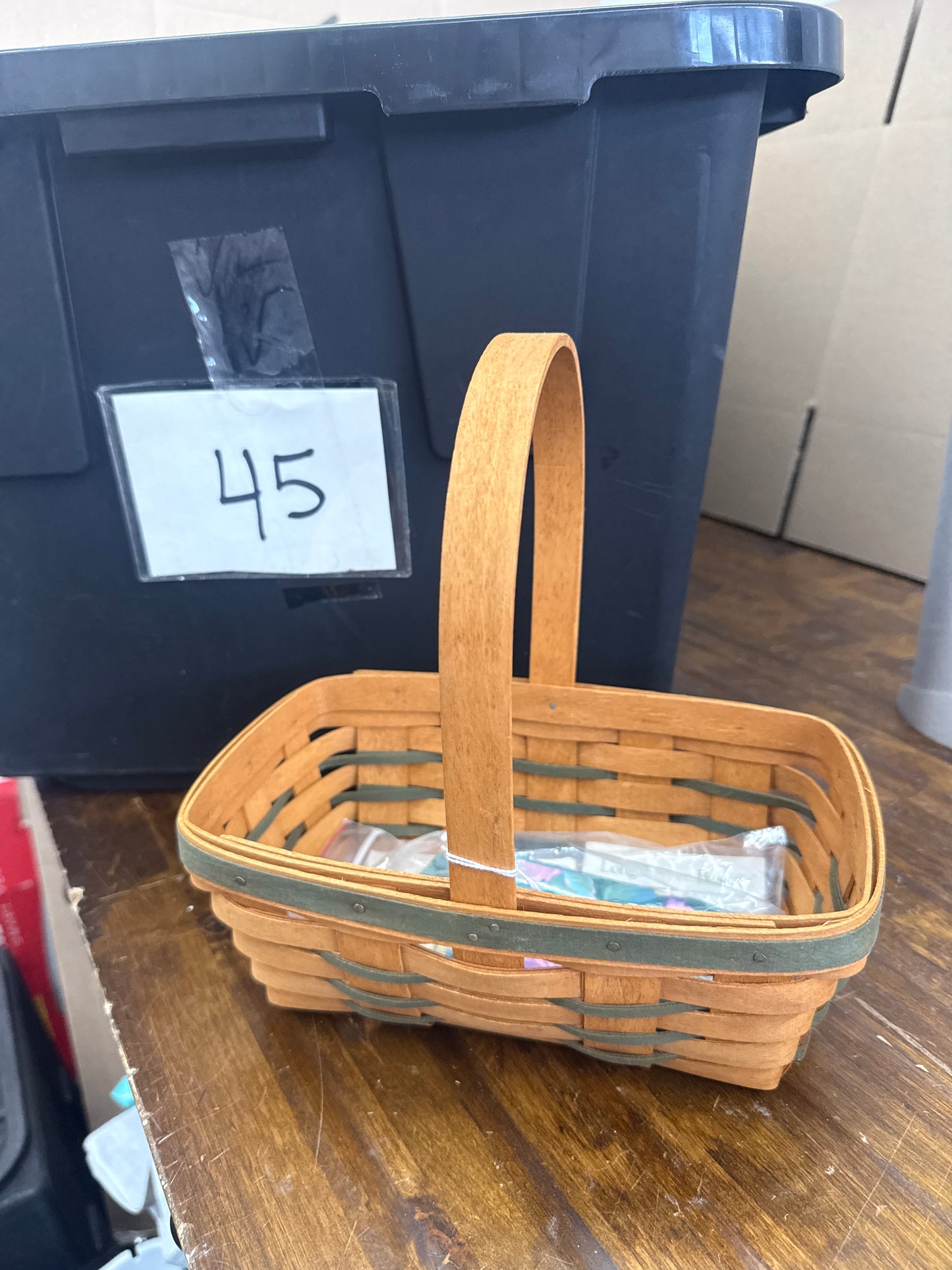 Longaberger 1993 Easter basket with liner