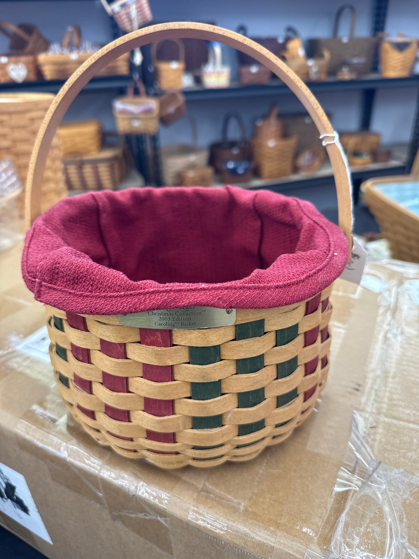 Longaberger 2003 caroling basket with liner