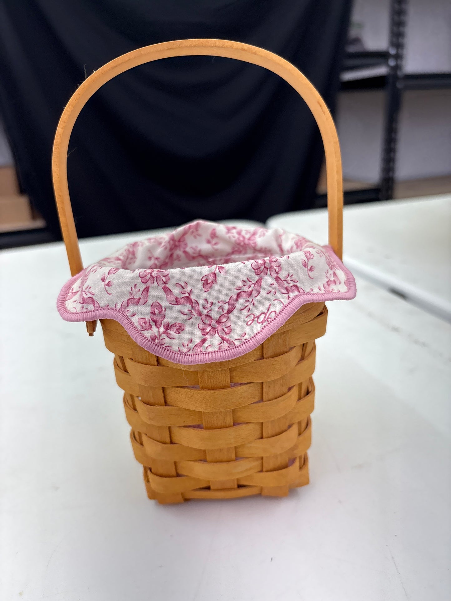 Longaberger 2002 Horizon of Hope basket with liner and protector