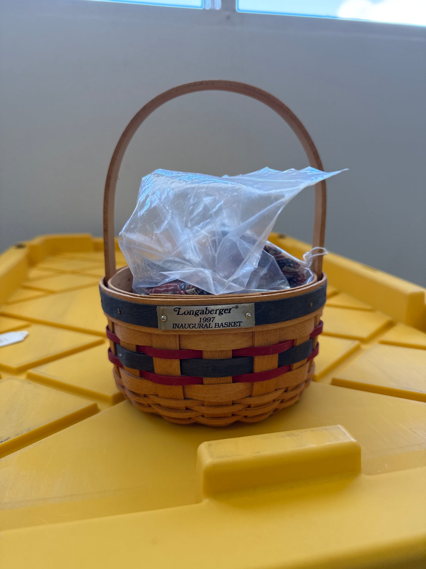 Longaberger 1997 inaugural basket with liner and protector