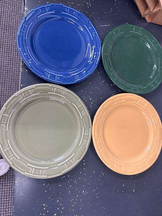 Longaberger set of 4 multi color luncheon plates