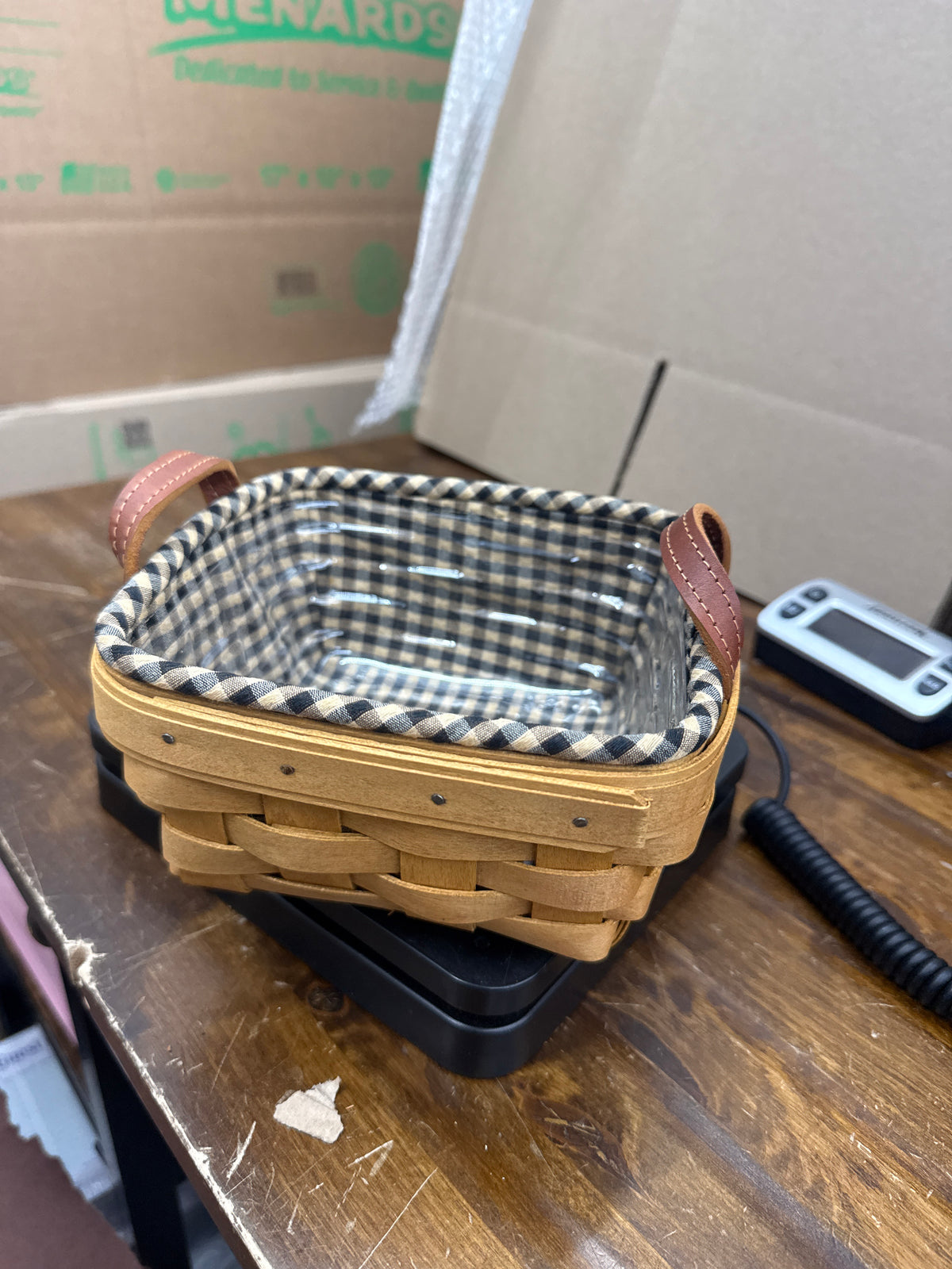 Longaberger medium berry basket with liner and protector