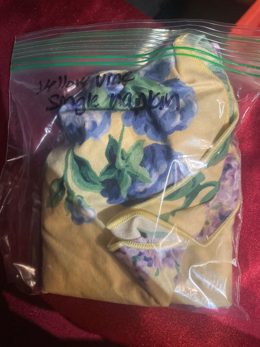 Yellow vine napkin single