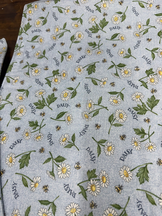 Longaberger set of 2 placemats in daisy