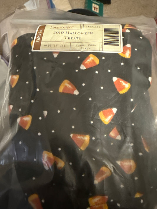 Longaberger 2010 Halloween treats liner in candy corn
