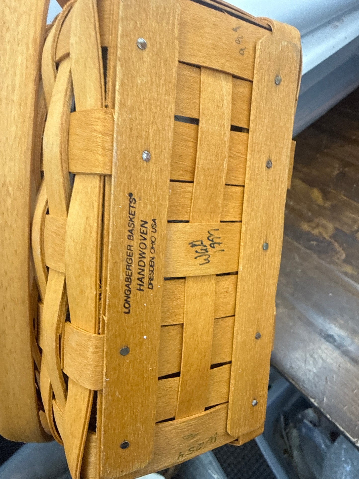 Longaberger 1997 dresden tour l basket with wooden insert