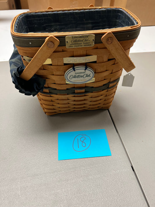 Longaberger 1996 membership basket with liner, protector, tie on & handle tie