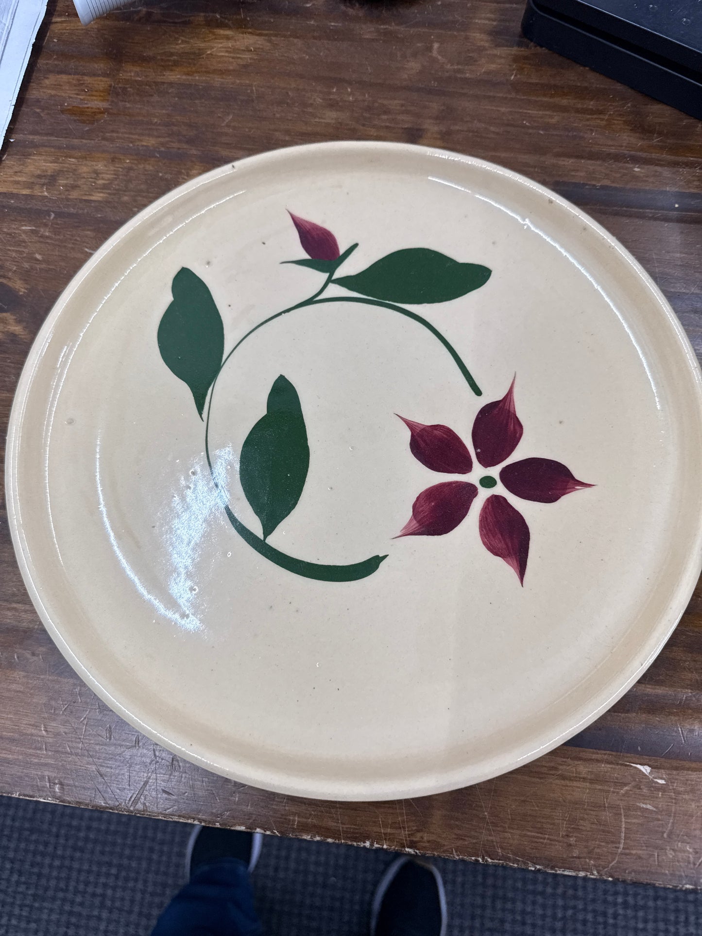 Watts ware small platter