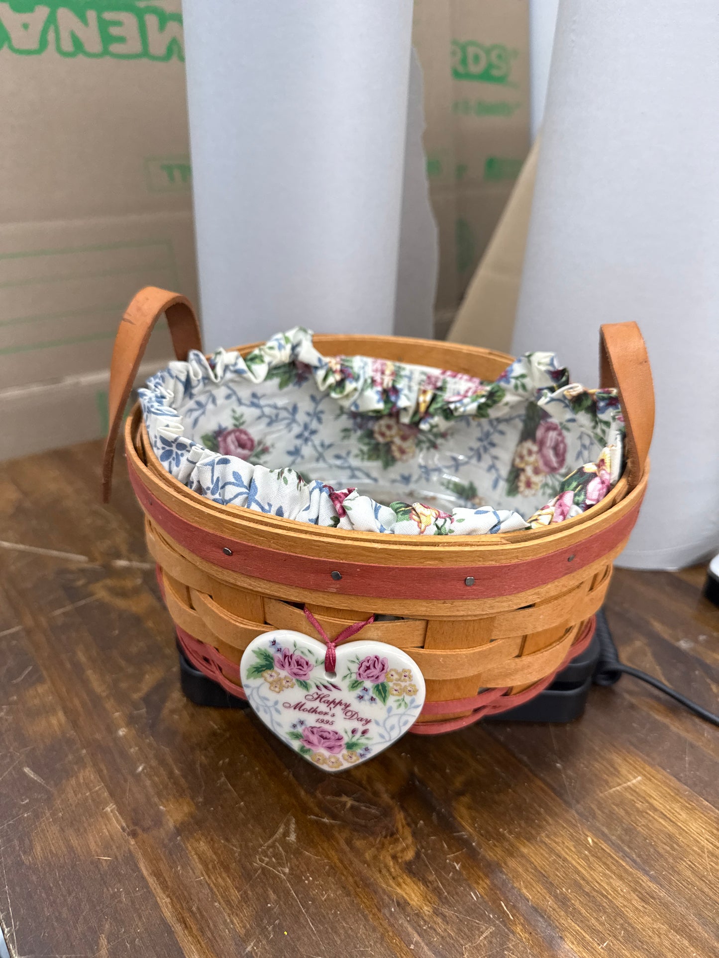 Longaberger 1995 Mother’s Day basket with liner and protector