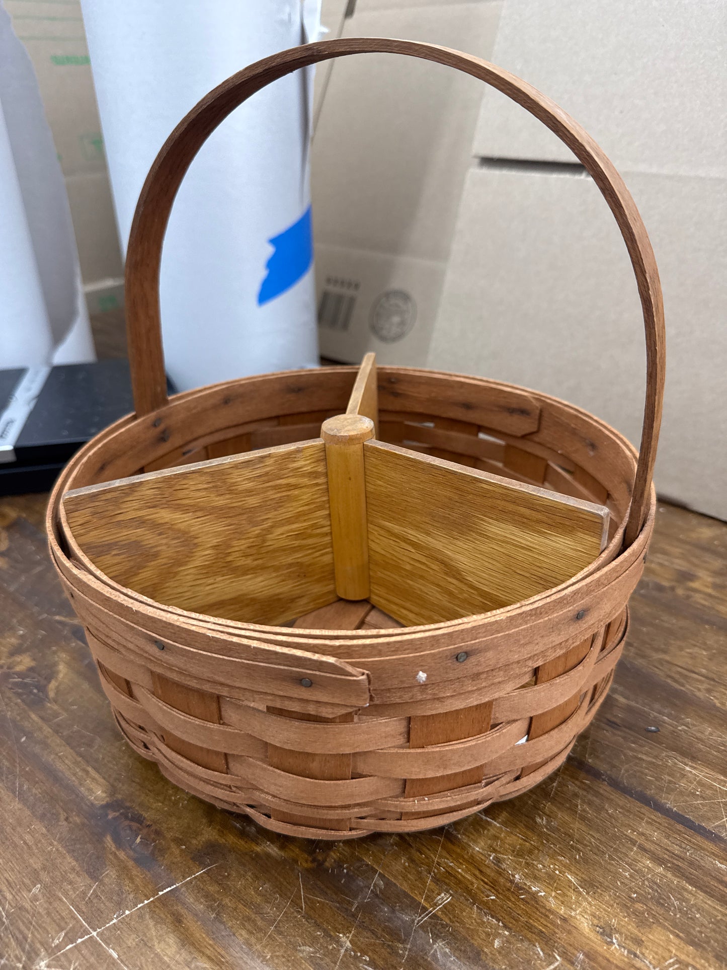 Longaberger vintage daisy basket with divider